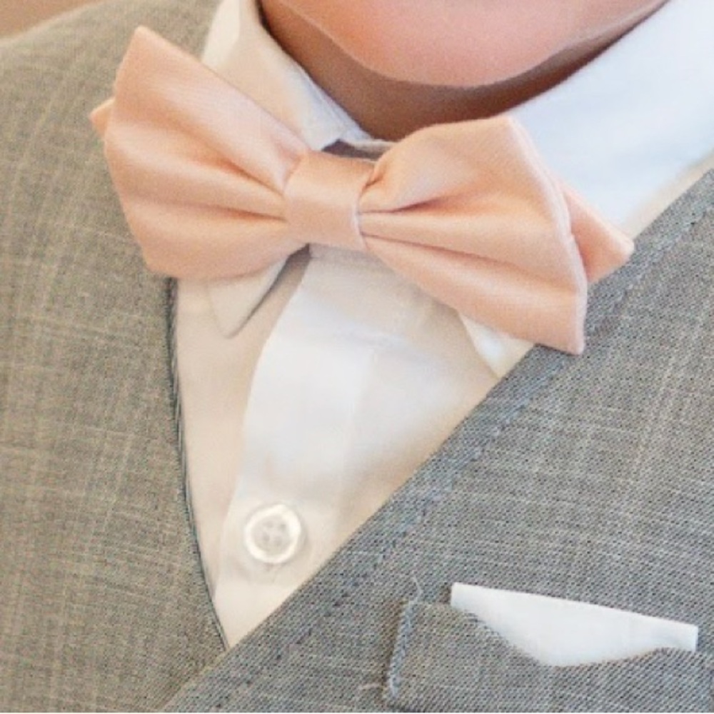 Pink Bow Tie for Kids NWT - Picture 3 of 3